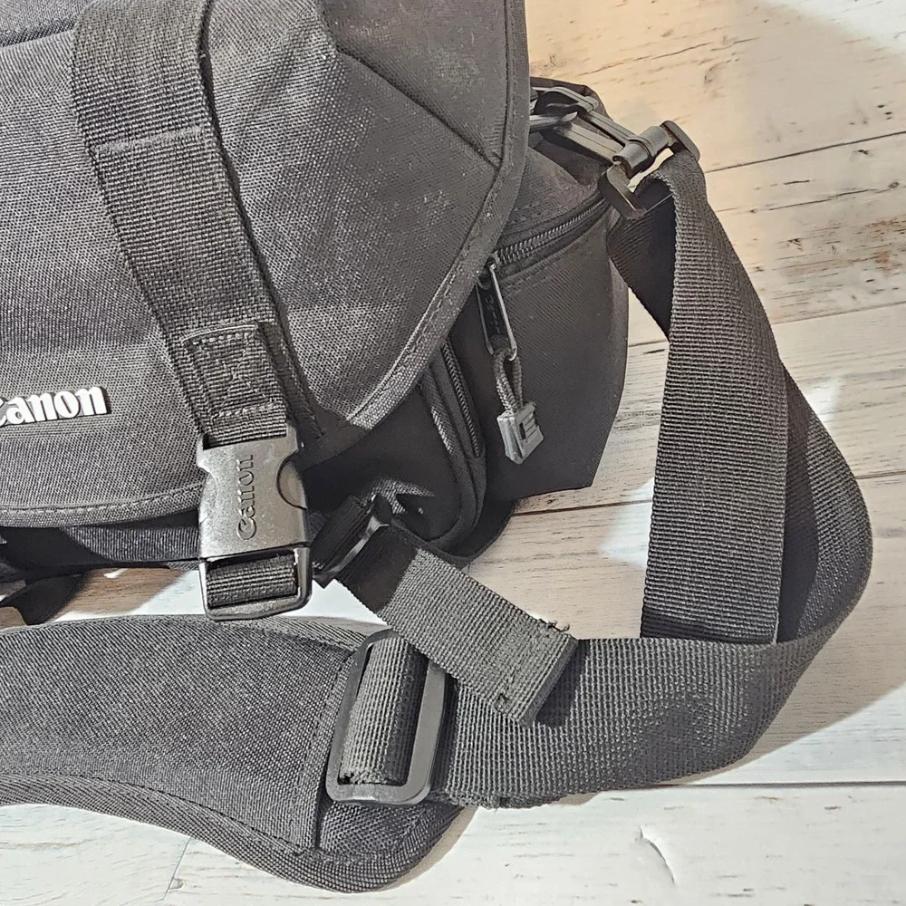 Genuine Canon Deluxe Camera Bag for EOS Cameras Medium Large Photo Video Gadgets